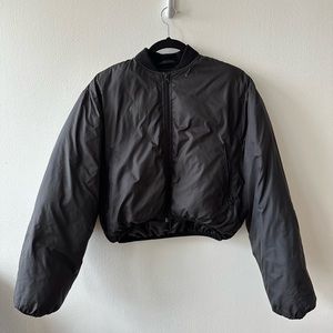 Cropped black puffer